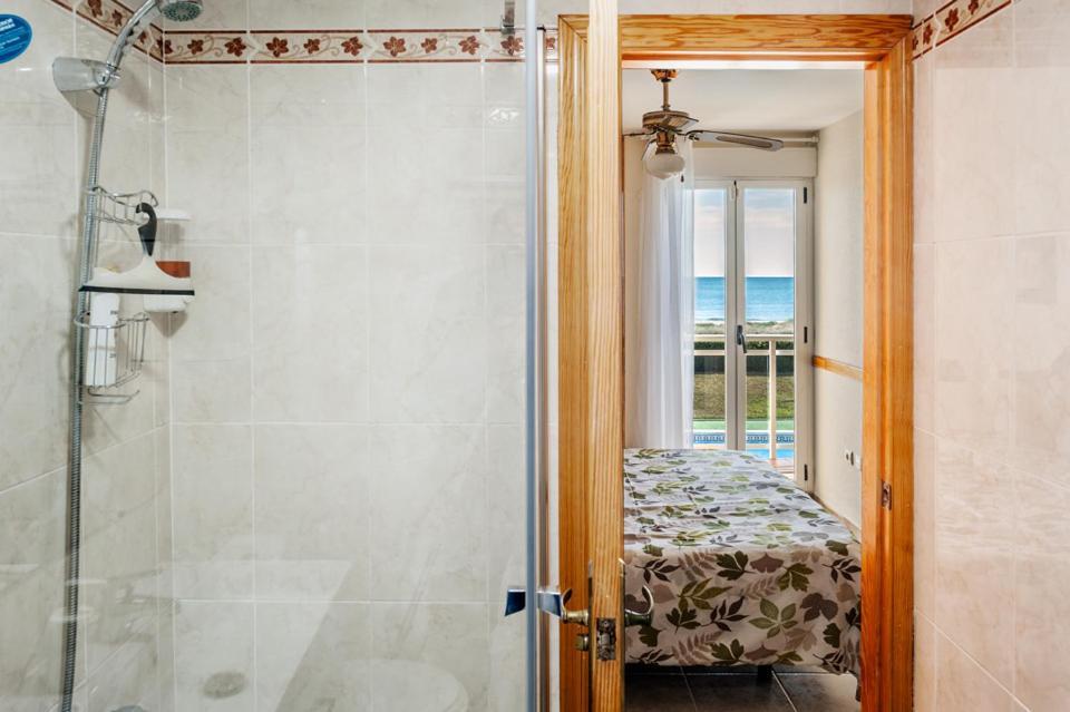 Apartamento Nat En Primera Linea De Playa Playa De Xeraco Dış mekan fotoğraf