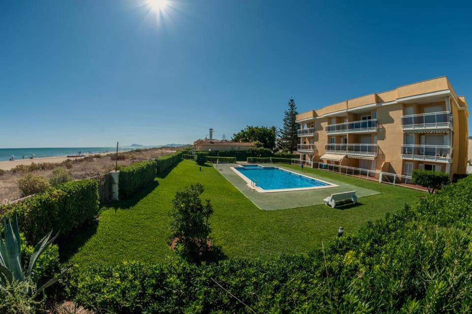 Apartamento Nat En Primera Linea De Playa Playa De Xeraco Dış mekan fotoğraf